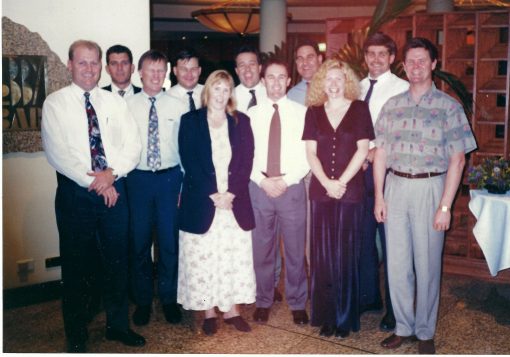 <strong>Mascot Detectives - 1995</strong><br /> <strong>Back L to R</strong>:<br /> <a href="https://dev.australianpolice.com.au/murray-james-wilson/" target="_blank" rel="noopener">Murray Wilson</a> # 25674[RIP], Terry O'Neill, Ken Yardy, Graham Maranda & Dave Laidlaw # 17809.<br /> <strong>Front L to R</strong>:<br /> Mark Braybrook, <a href="https://dev.australianpolice.com.au/peter-kenneth-miller/" target="_blank" rel="noopener">Peter Miller</a> # 17160 - Chief Of Dets [RIP], Deb O'Reilly, Scott Bingham, Natalie Salter & Peter Whalan.